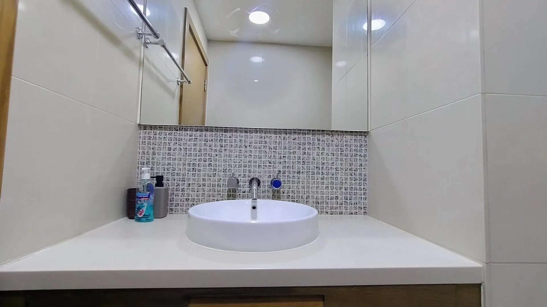 Claren Tower 2 By Golden Casa Apartment Dubai